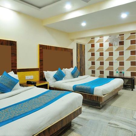Hotel Lahorimal Deluxe Nowe Delhi Zewnętrze zdjęcie