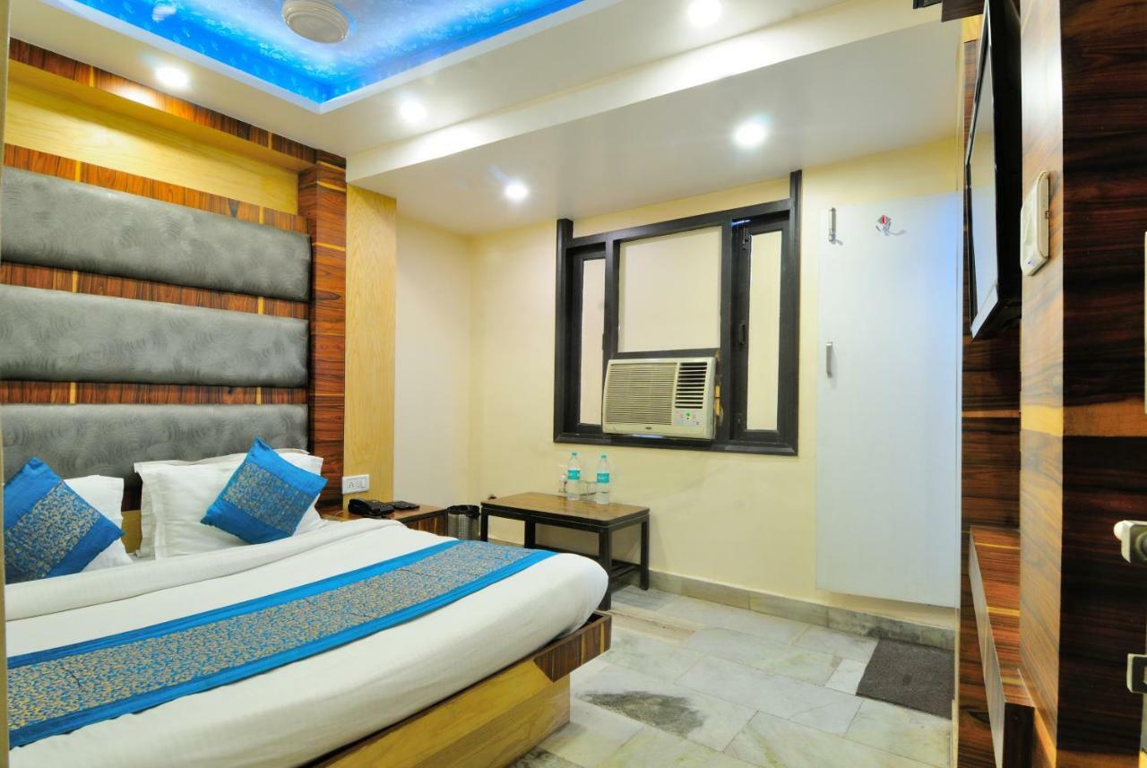 Hotel Lahorimal Deluxe Nowe Delhi Zewnętrze zdjęcie