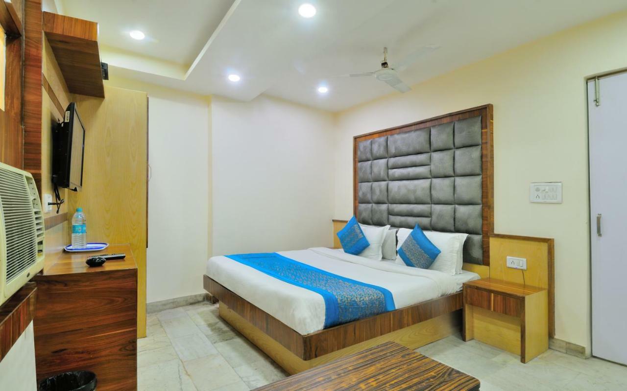 Hotel Lahorimal Deluxe Nowe Delhi Zewnętrze zdjęcie